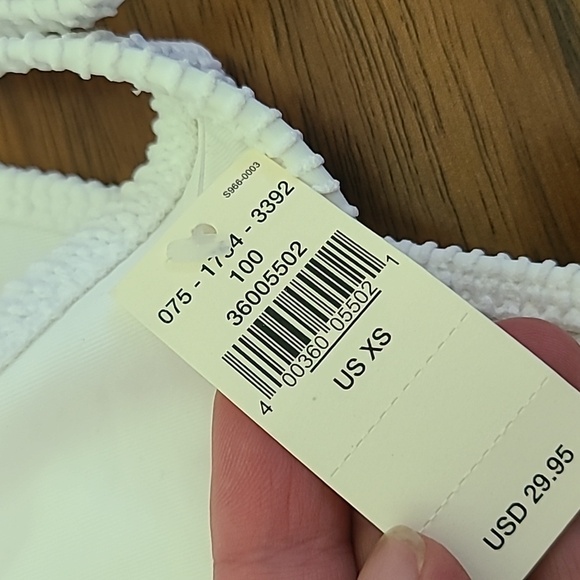 Aerie one piece swim bottom new w/ tags excellent condition size Xs white - Picture 4 of 6